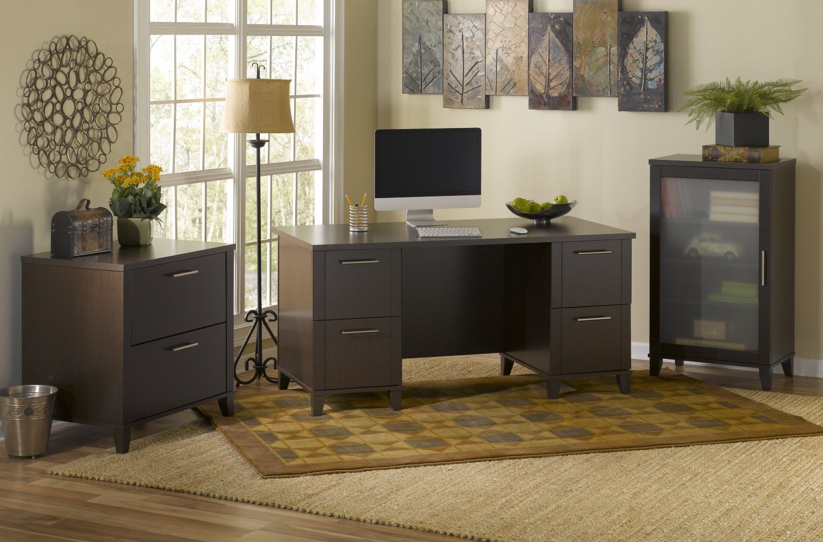 Lateral File Cabinet Buying Guide: Why It’s Better Than Vertical Cabinets